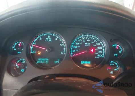 2012 Chevrolet Suburban 1500 Ltz z USA, uszkodzony, nr VIN 1GNSKKE76CR321651